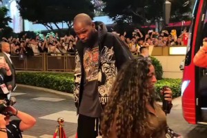 开拓者队内训练：莫兰特加速过掉杨瀚森 亨德森隔扣克林根