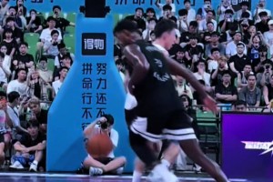 退役后也没闲着！保罗现身北卡参加了一场野球局！ ...