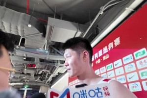 看这么多年球这球真看懵了！胡明轩这是什么奇葩战术？