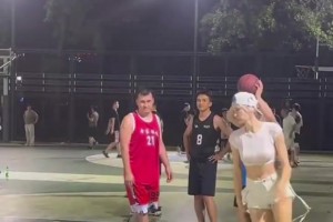 女子球赛，长得漂亮又会打球的女生怎么防？