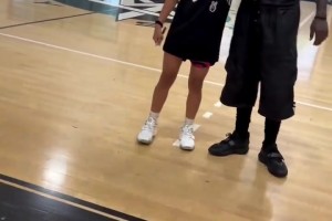 场上是无所畏惧的“勒布朗梦”，场下是温柔可爱的在逃公主